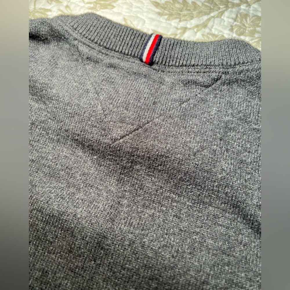 Tommy Hilfiger Cotton Knit Pullover Sweater Jumper with Logo Patch, size medium - Picture 13 of 14